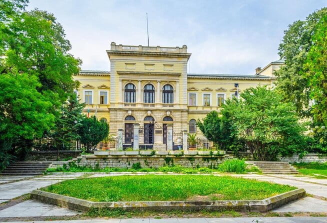 Self-guided tour in Varna Archaeological Museum + ticket - Visiting the Varna Archaeological Museum: What to Expect