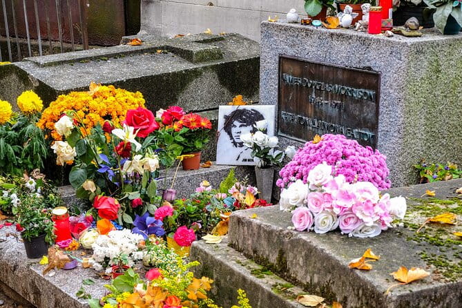 Self-Guided Tour of Celebrity Graves at Père-Lachaise Cemetery - Key points / Takeaways