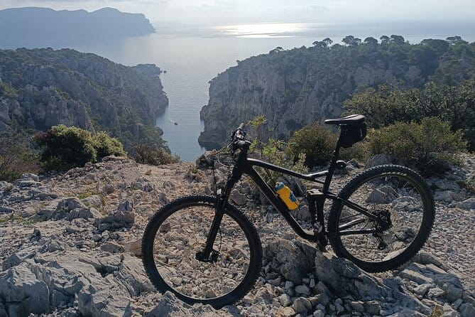 Self guided tours and Bike Rental in Marseille near Calanques - Who Should Book This?