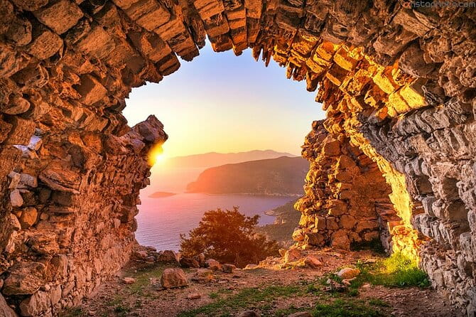 Semi-Private Walking Tour of Rhodes Old Town from the Cruise Port - Price and Value