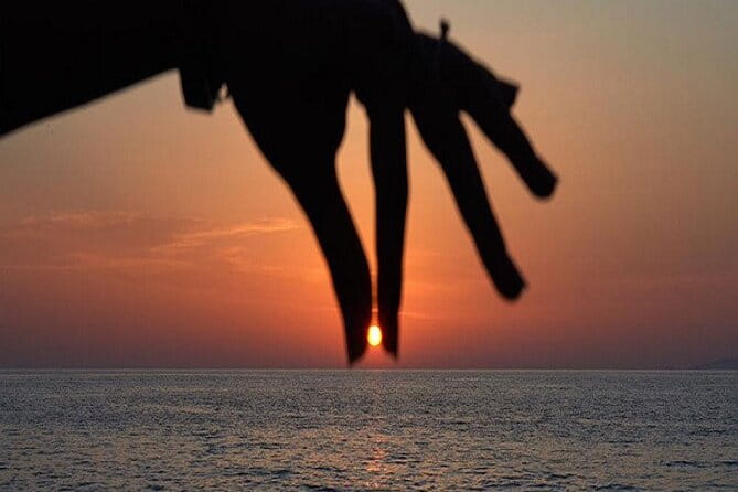 Semipriv FishingTour on Kaiki Paros/Naousa or Private sunset tour - Key Points / Takeaways