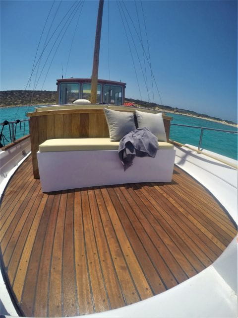 Semiprivate Kaiki Cruise to Antiparos & Despotiko With Lunch - Swimming and Exploring