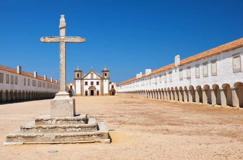 Sesimbra & Arrábida National Park Tour with 5 Wines Tasting - Exploring the Highlights of the Tour