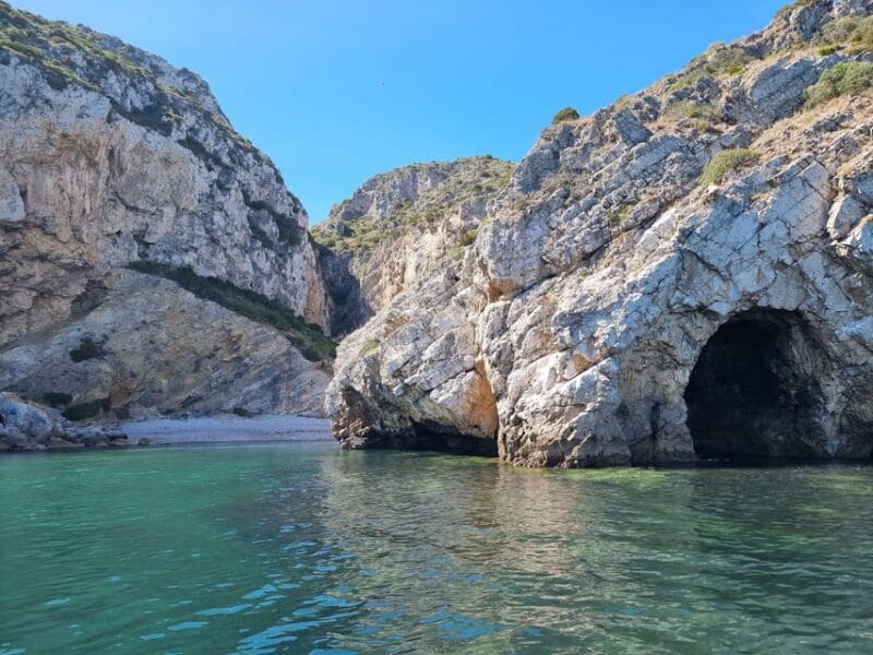 Sesimbra: Boat trip along beaches and bays with snorkeling - Practical tips for your trip