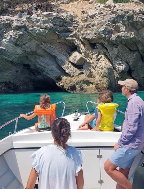 Sesimbra: Private boat trip in the Arrábida Natural Park. - Starting Point: Blue Coast Tours Sesimbra