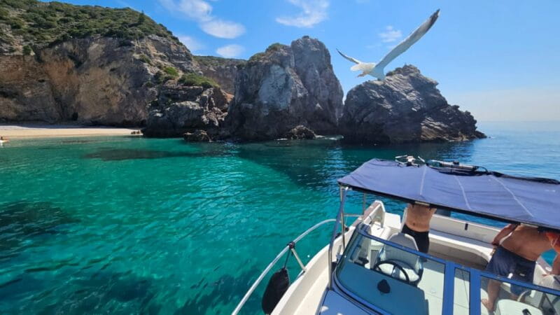 Sesimbra: Rote of Wonders/ Private Boat Tour along the cost - Who Will Love This Experience?