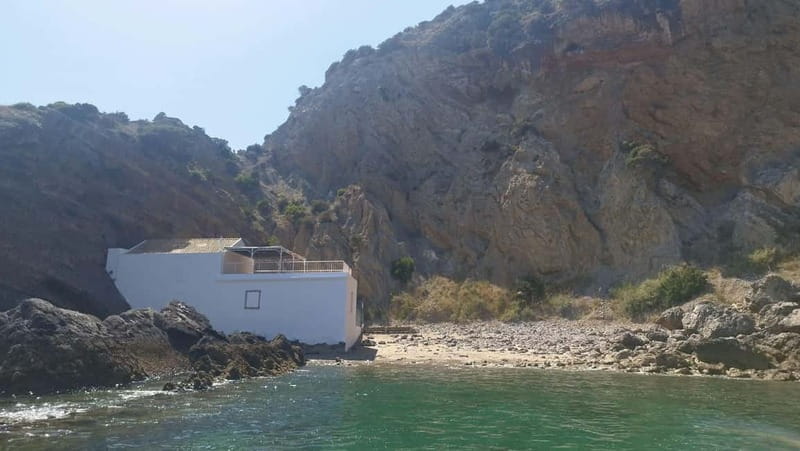 Sesimbra: Sesimbra by Boat - Blue Sea and Hidden Caves - Price and Overall Value