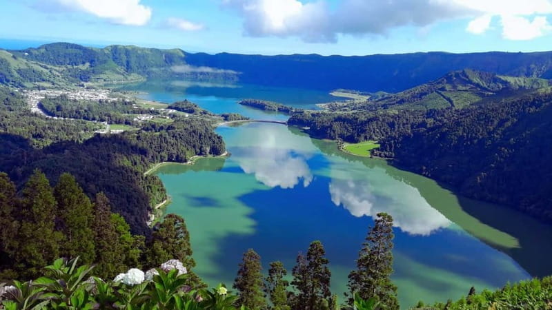 Sete Cidades & Lagoa do Fogo: Crater Lakes Adventure Tour - Price and Logistics: Good Value for a Full-Day Tour