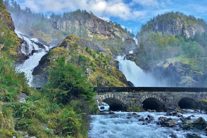 SEVEN WATERFALLS TOUR: Private roundtrip to the Hardanger Fjord, 12 hours - The Town of Odda and the Final Waterfall