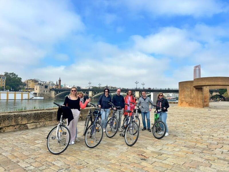 Sevilla: 100% Nederlandstalige Highlights Tour op E-BIKE - Discover Seville in a Relaxed Way with a Dutch-Speaking E-Bike Tour