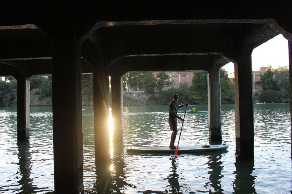 Seville: 1.5-hour Stand-Up Paddleboarding Tour - Professional Guide Provides Tips
