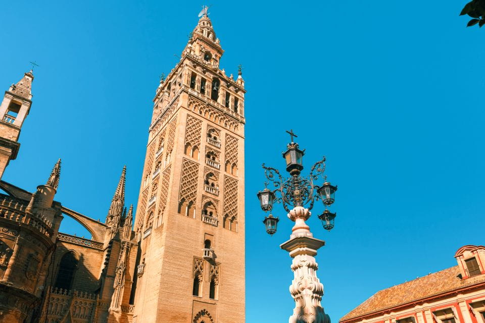 Seville: Alcázar, Cathedral and Giralda Tour With Tickets - Inclusions and Restrictions