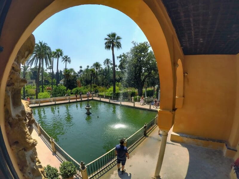 Seville: Alcazar Private Tour - Logistics and Practical Tips