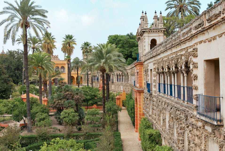 Seville: Alcazar Skip-The-Line Guided Tour With Tickets - Customer Ratings and Feedback