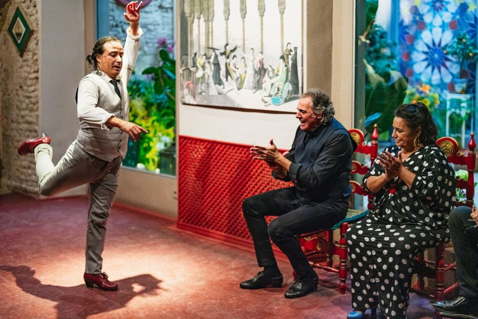 Seville: Casa De La Memoria Flamenco Show - Nearby Attractions and Dining Options