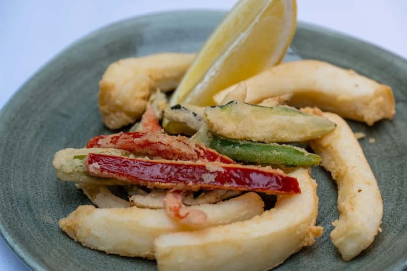 Seville: Cathedral and Giralda Guided Tour with Tapas - Practical Details and Logistics