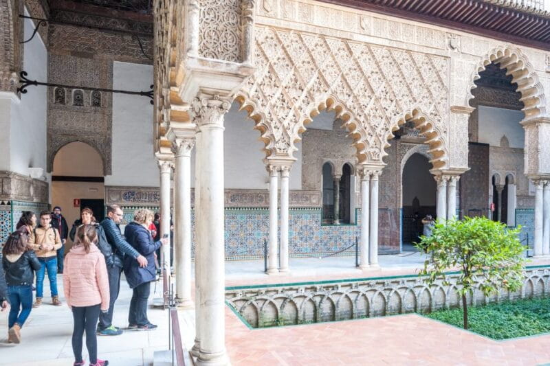 Seville: Cathedral, Giralda & Alcazar Entry With Guided Tour - Key Points and Takeaways