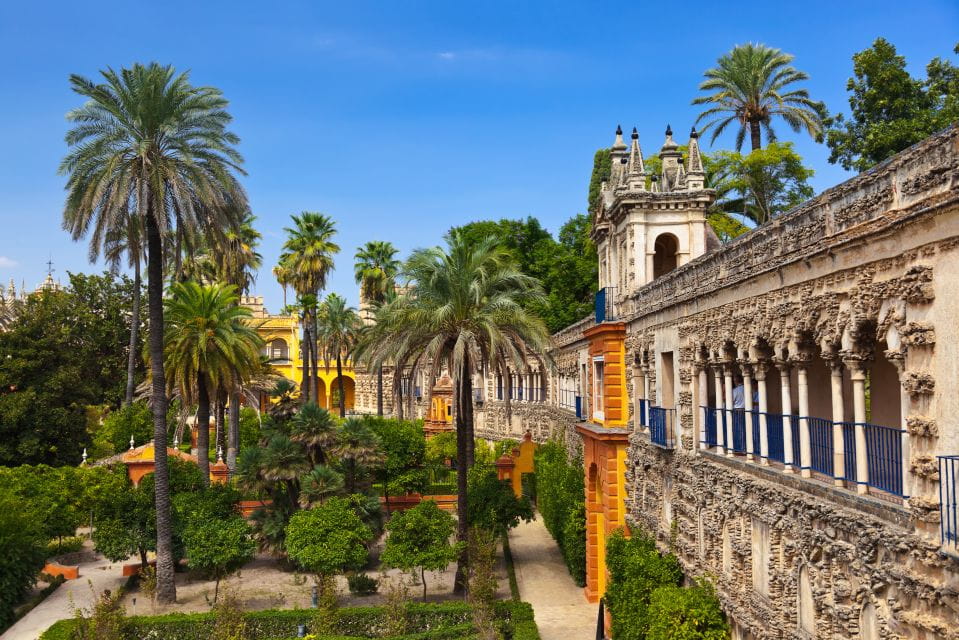 Seville: Cathedral, Giralda, and Alcazar Guided Tour - Immersive Cultural Experience