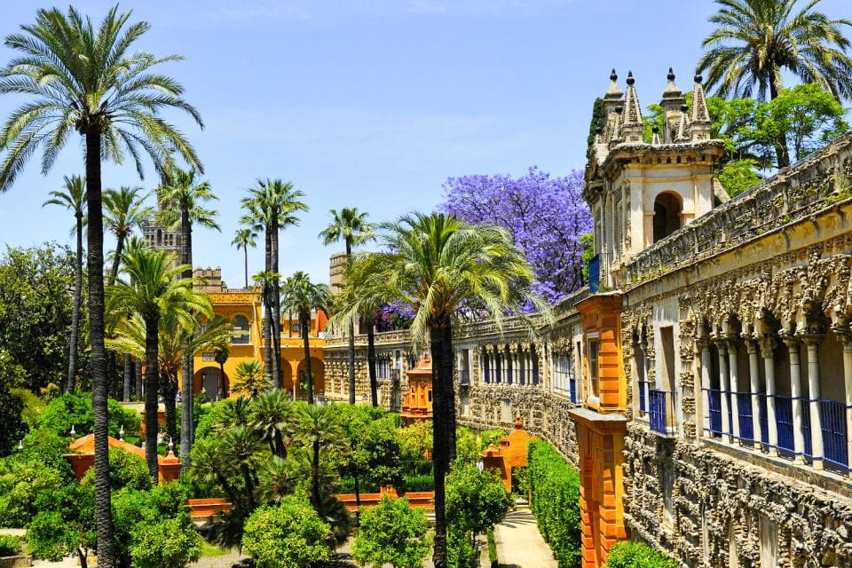 Seville: Cathedral, Giralda, and Royal Alcázar Guided Tour - Tour Inclusions