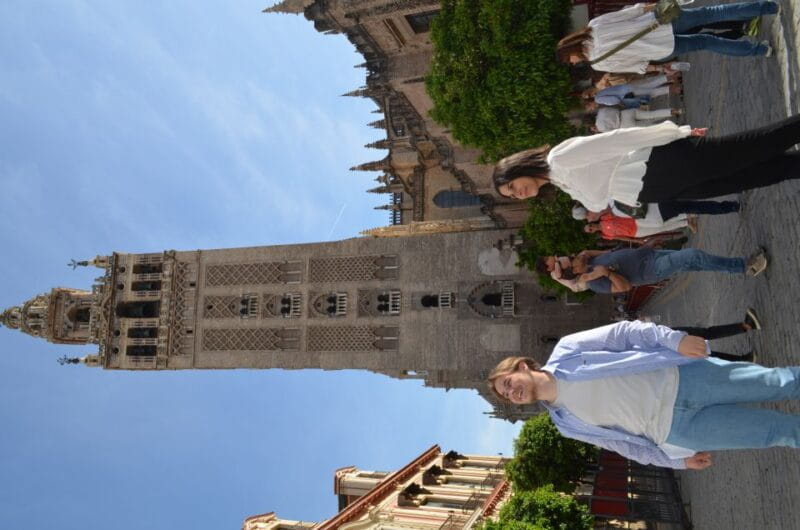 Seville: Cathedral Guided Tour w/ VR City Tour & Roof Lunch - Exploring Seville’s Heritage with Virtual Reality