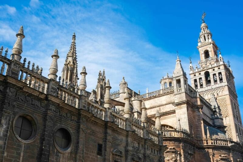 Seville: Cathedral Guided Tour with Optional Alcázar - Climbing La Giralda: A Highlight
