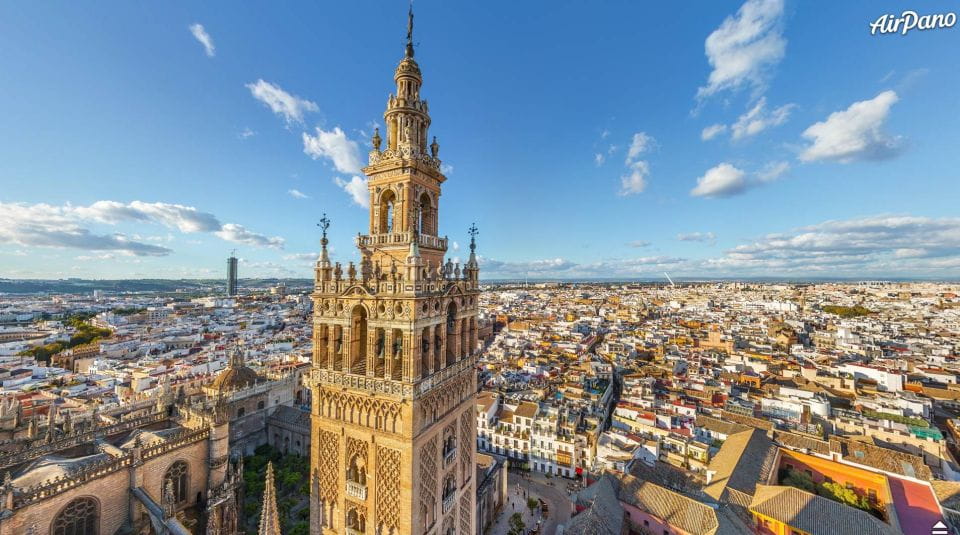 Seville: Cathedral & Real Alcazar Private Tour With Tickets - Key Points