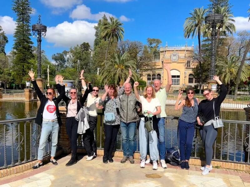 Seville: Dutch Cycling Highlights Tour with local guide - Key points / Takeaways