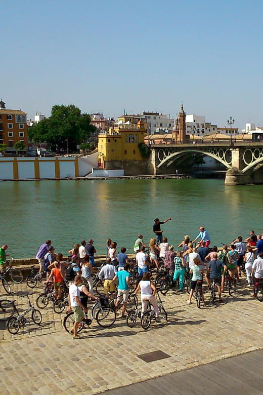 Seville: Electric Bike Rental 6 Hours - Why This Experience Works Well