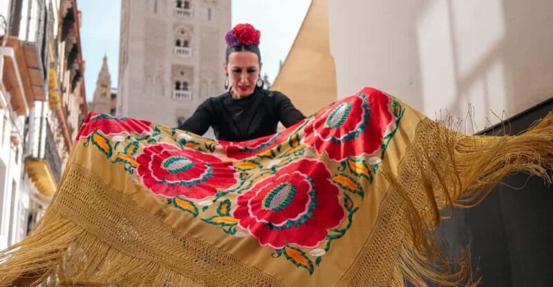 Seville: Flamenco 2 x 1: Flamenco Tour + Dance Class - Key Points / Takeaways