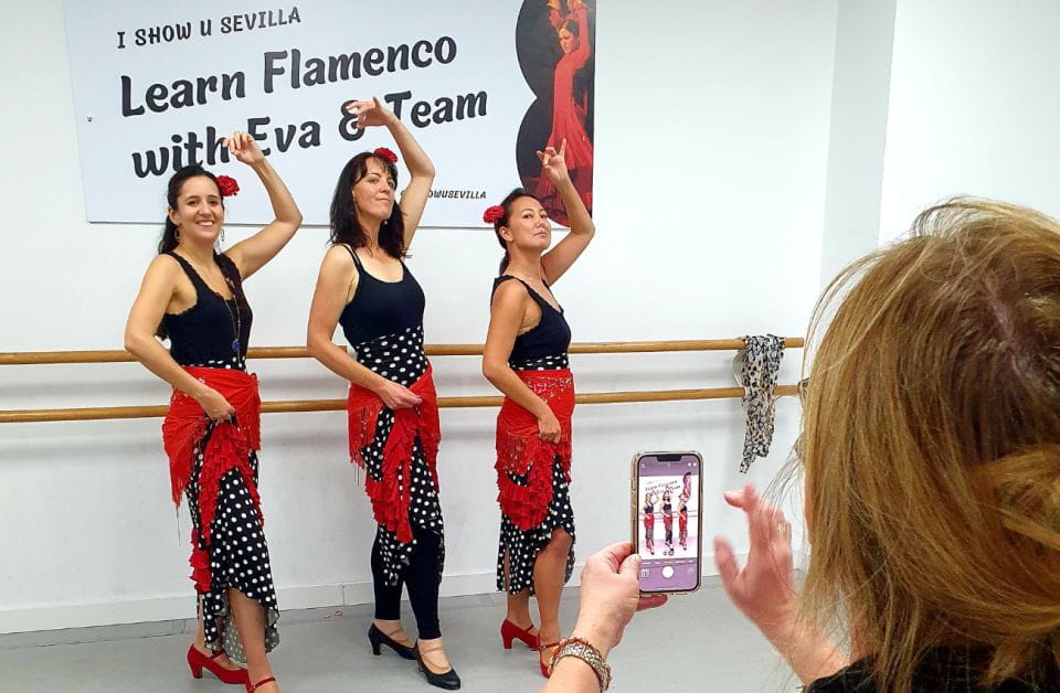 Seville: Flamenco Dance Lesson W/ Optional Costume - Lesson Content