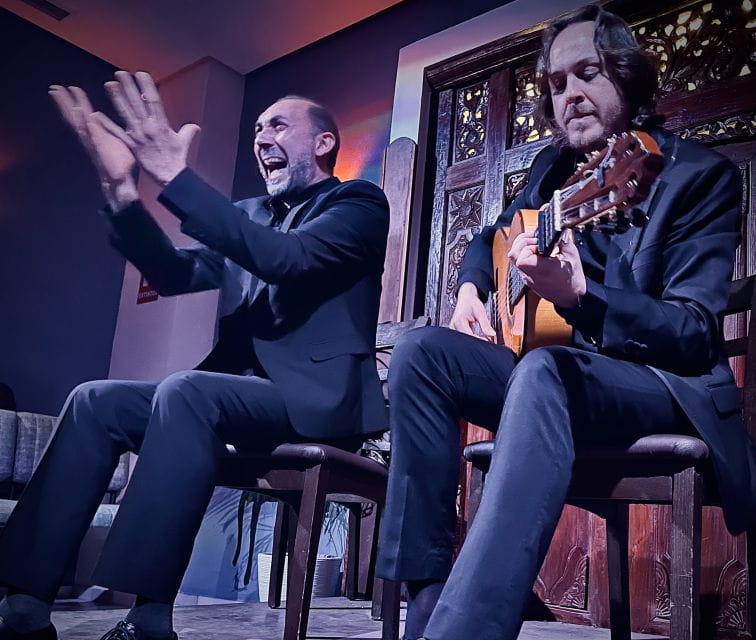 Seville: Flamenco Show at Tablao Almoraima in Triana - Additional Amenities Offered