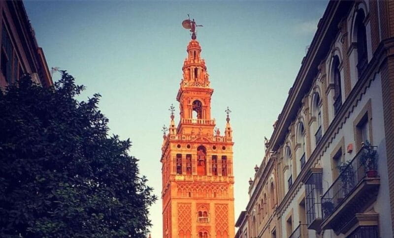Seville: Guided Tour of Cathedral of Seville & Giralda Tower - Discovering Seville’s Iconic Landmark: A Guided Tour of the Cathedral & Giralda Tower