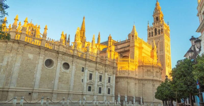 Seville: Guided Tour of Cathedral of Seville & Giralda Tower - Key points / Takeaways