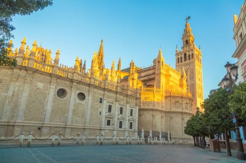 Seville: Guided Tour of Cathedral of Seville & Giralda Tower - Marveling at the Cathedrals Artistic Treasures & Stained Glass Windows