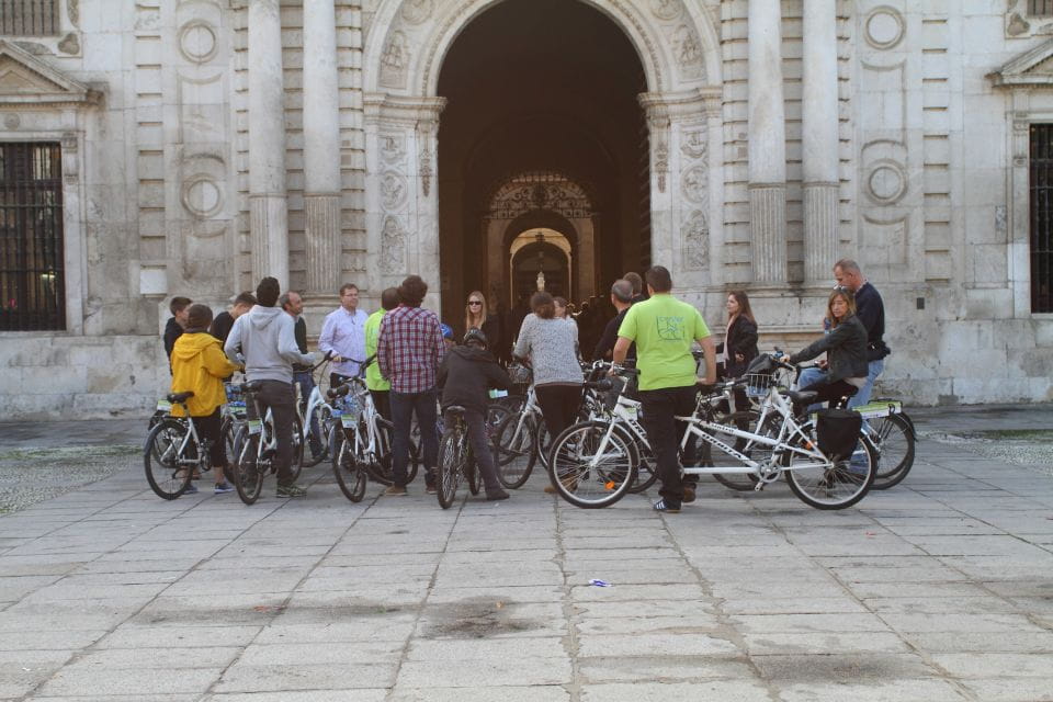 Seville: Historic Center Bike Tour - Guided Tour Details