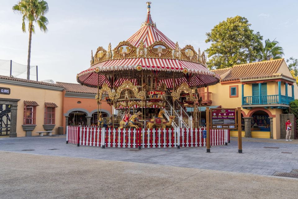 Seville: Magical Island With Optional Magical Water Park Tickets - Agua Mágica Water Park