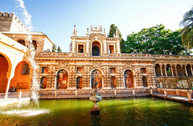Seville: Priority Access Royal Alcazar Tour - Exploring the Alcázar: What to Expect and Why It Matters