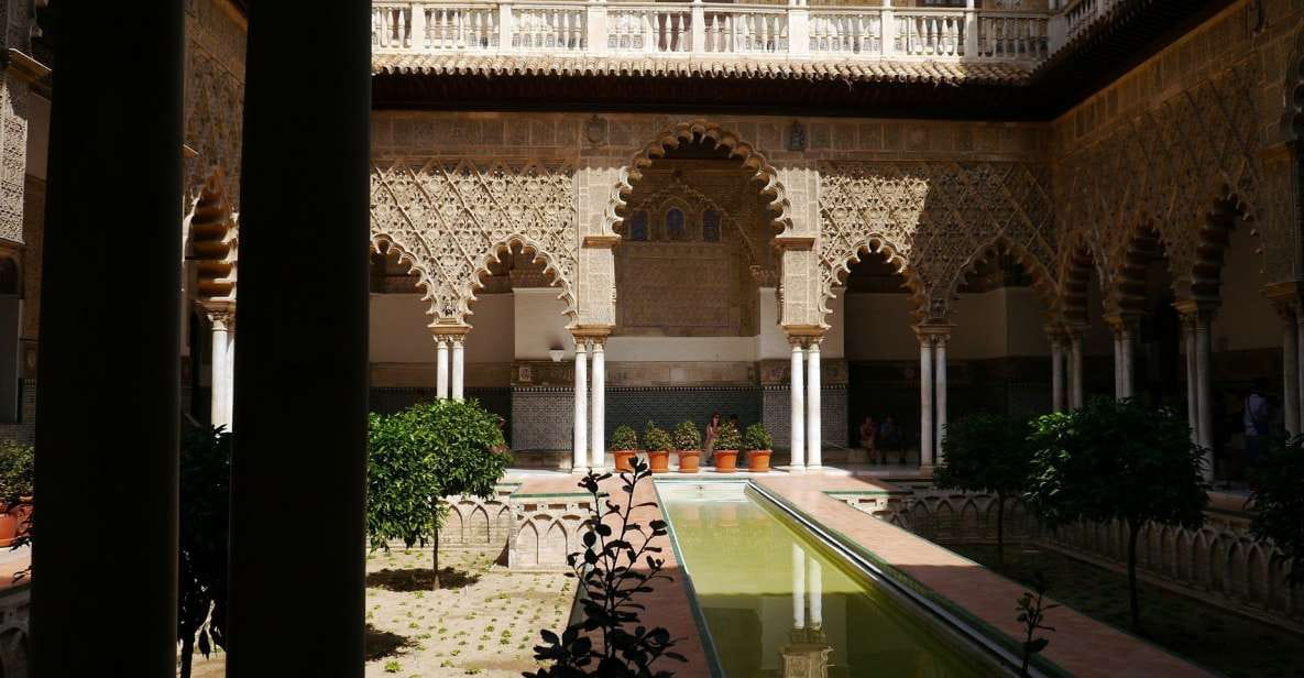 Seville: Royal Alcázar Skip-the-Line Guided Tour - Meeting Point Details