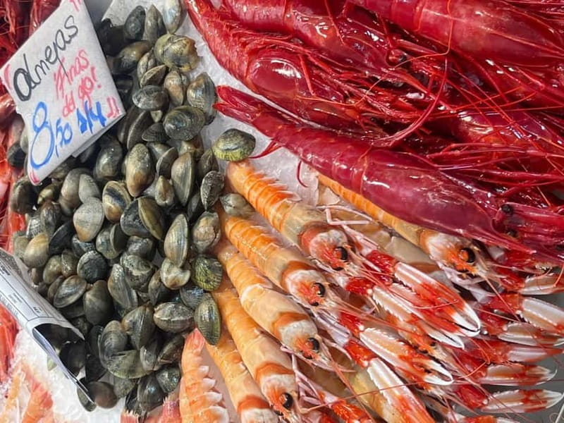 Seville: Secret Food Tour with Tapas and Drinks - Discovering Sevillian Food: An In-Depth Look