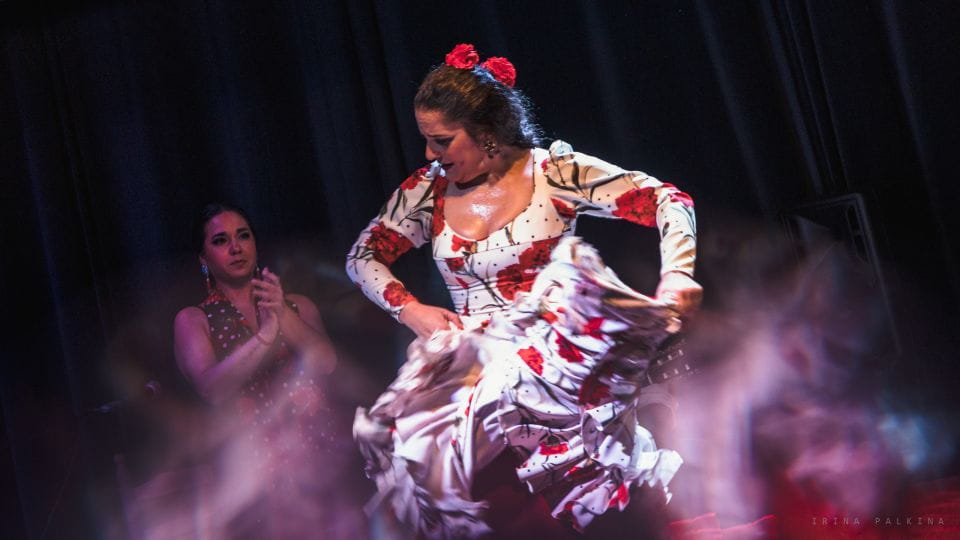 Seville: Traditional Flamenco Show in Triana - Pricing and Booking Options