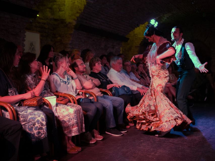 Seville: VIP Flamenco Show With Drink in an Arabic Vault - Inclusions and Amenities
