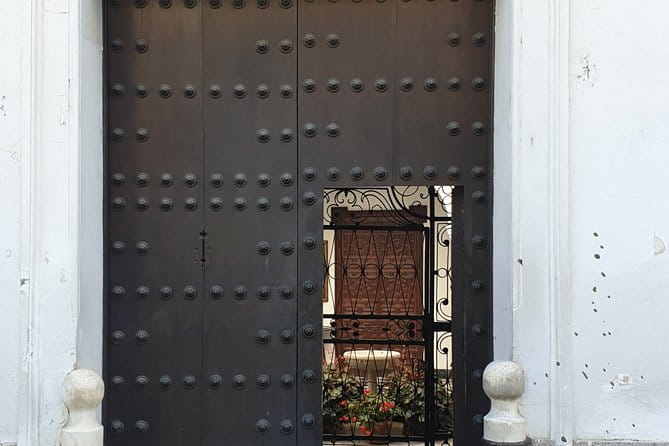 Seville, walk through the heart of the city - The Majestic Seville Cathedral and Christopher Columbus