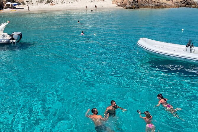 Shared boat tour, with free lunch and drinks - Practical Details and Tips