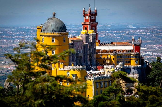Shared Group Sintra Full Day Tour - Frequently Asked Questions