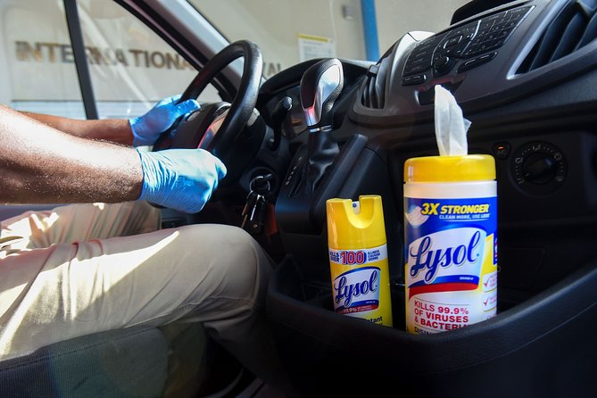 Shared Round Trip Transfer Providenciales Airport to Providenciales Hotels - Key Points