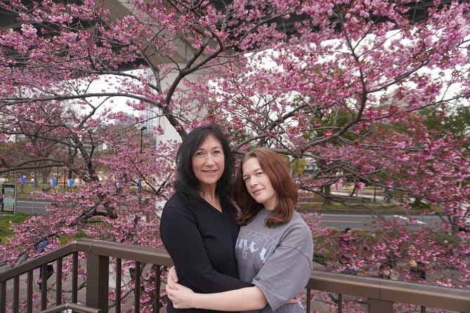 Shibuya Nightlife Highlights : Izakaya, Karaoke Bar, Ramen - Meeting Point: Hachikō Memorial Statue