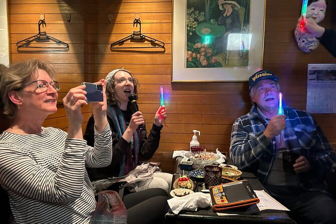 Shimbashi Minato Tokyo Night Tour With Local Guide - Meeting Point and Tour Details