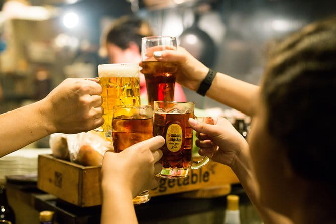 Shinjuku Izakaya Food Tour - Capturing the Essence of Shinjuku