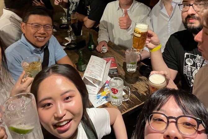 Shinjuku Locals &Traveller Meet&Drink Experience Solo Going Party - Experiencing the Vibrant Shinjuku Nightlife