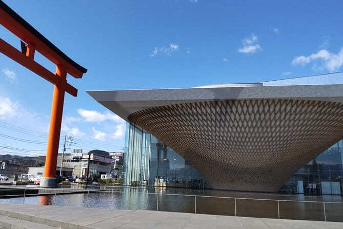 Shiraito Falls and Mt. Fuji Heritage Centre /C-G - Highlights and Attractions